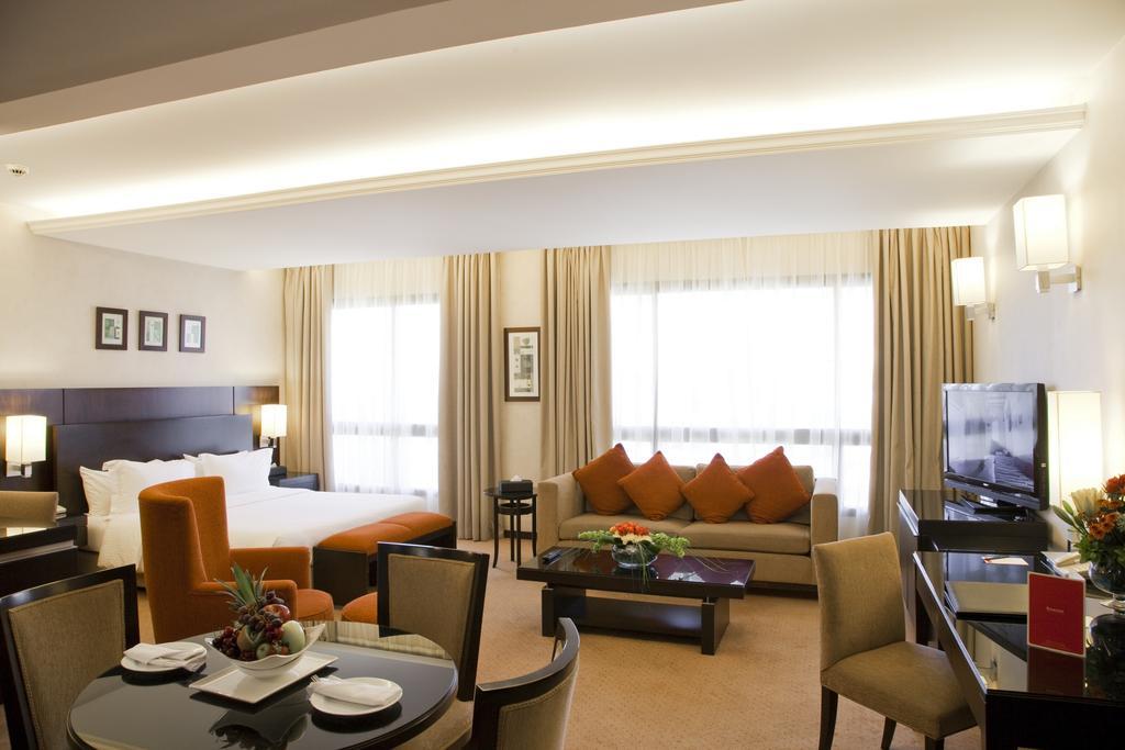 Ramada Plaza By Wyndham Beirut Raouche Hotel Kamer foto