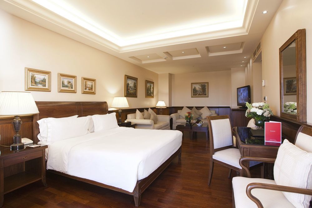 Ramada Plaza By Wyndham Beirut Raouche Hotel Buitenkant foto