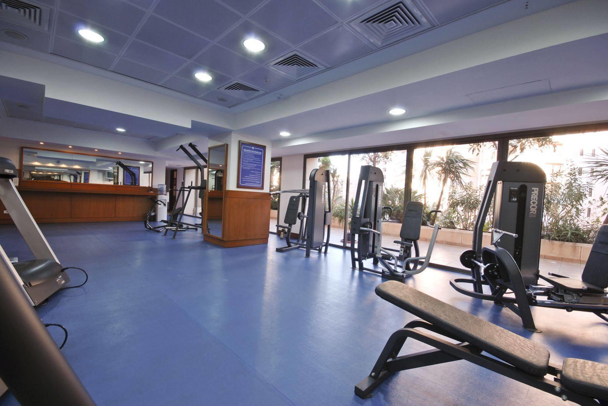 Ramada Plaza By Wyndham Beirut Raouche Hotel Buitenkant foto