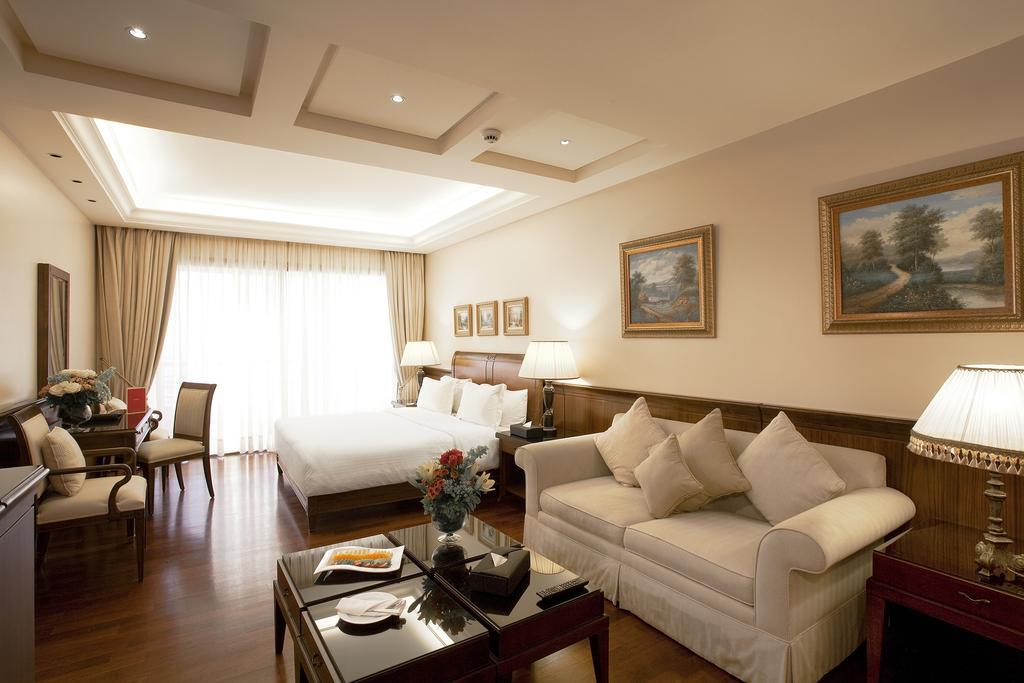 Ramada Plaza By Wyndham Beirut Raouche Hotel Buitenkant foto
